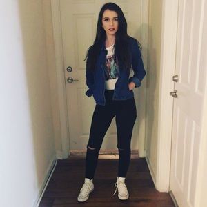 Meet your Posher, Lydia